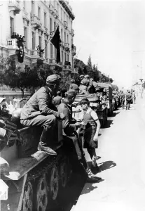 Entered: German soldiers of the armed forces in Athens, 1941
