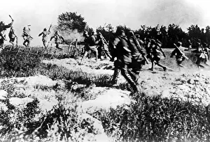Manoeuvres: German soldiers during an attack on the Western Front
