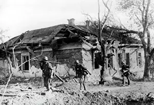 Mg34: German soldiers in close combat - Eastern Front, 1941