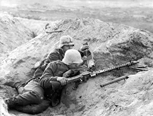 Grossdeutschland: German Soldiers at the Eastern Front