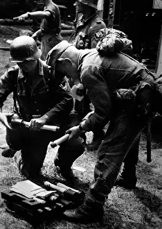 Grenades: German soldiers - Eastern Front, 1944