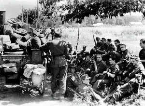 Deployed: German soldiers - Eastern Front, 1944