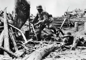 Schuerer: German soldiers fighting on the eastern front, 1943