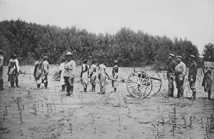 Indigent: German soldiers of machine gun detachment