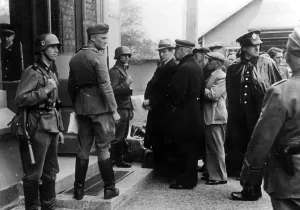Retained: German soldiers in Norway, 1940