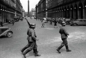 Sentry: German soldiers in Paris, 1940