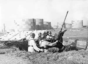 Ploesti: German soldiers protect refineries in Romania, 1941