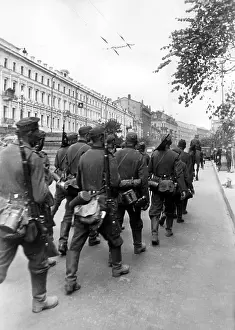 Barricades: German soldiers pull into Kiev after the encirclement battle