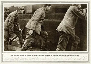Projectiles: German soldiers ready to through hand grenade