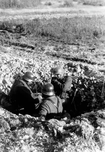 Infantrymen: German soldiers in a shell crater, 1942