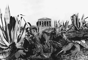 Accordion: German soldiers in Sicily, 1941