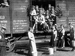 Refreshments: German soldiers on the train to the front, 1914