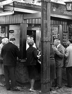Bratwurst: GERMAN STACK STALL