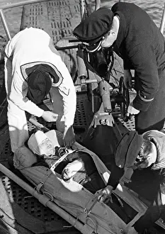 Stretcher: German submarine on an enemy voyage