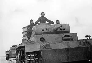 Relocate: German tank III on the Eastern Front, 1942