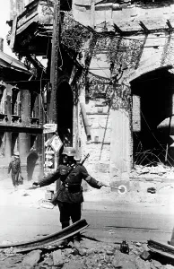 Pinsk: German traffic guard in Minsk, 1941