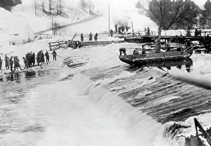 Masuria: German troops break ice on the Angerapp, 1914