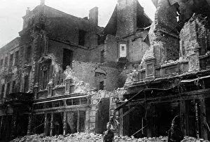 Efforts: German troops during cleanup efforts in Kalisz, 1914