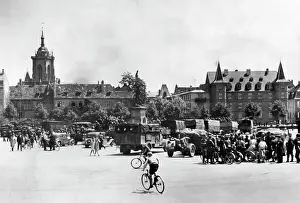 Recover: German troops in Colmar, 1940