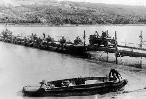 Moldova: German troops cross the Dniester, 1941