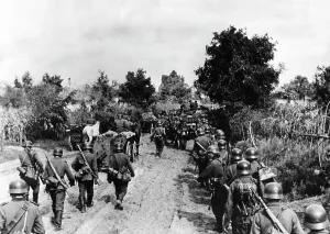 German Soviet: German troops on the march on the Eastern Front, 1941