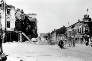 Previous: German troops in Minsk, 1941