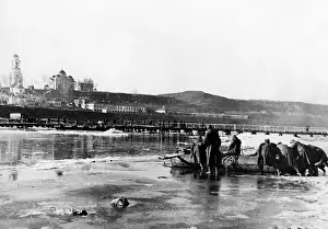 Dinghy: German troops at the source of the Volga, 1941