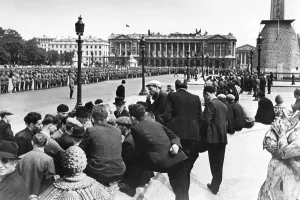 Capitulation: German troops at the victory parade in Paris, 1940