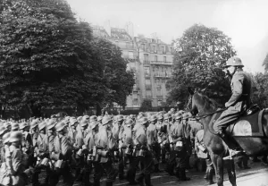 Capitulation: German troops at the victory parade in Paris, 1940
