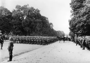 Capitulation: German troops at the victory parade in Paris, 1940