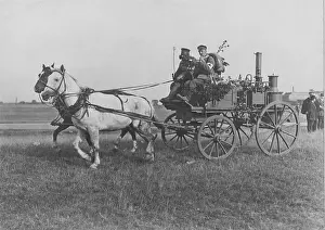 Distilling: German vehicle of a medical column, 1914