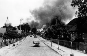 Pinsk: German vehicles on the march to Minsk, 1941