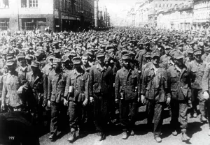 Captives: German war prisoners in Moscow, 1944