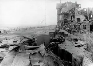 Canon: German watch post at the beach of Flanders, 1915