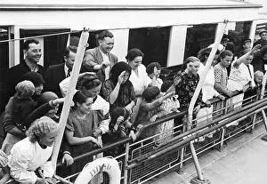 Immigrate: Germans from Bessarabia on the way to Germany, 1940