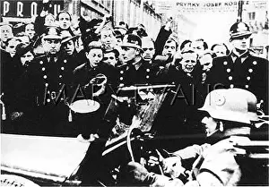 Strategically: GERMANS INTO PRAGUE 3