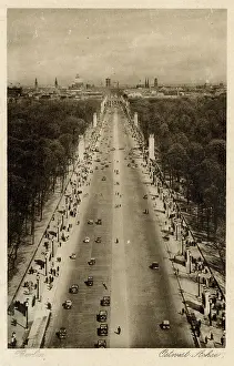 East West: Germany, Berlin - Ost West-Achse
