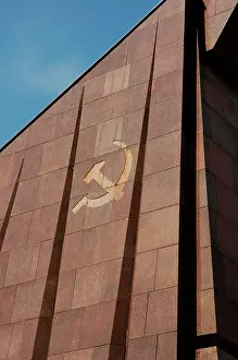 Cenotaph: Germany. Berlin. The Soviet Cenotaph in Treptower Park