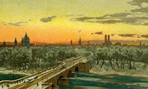 Ottmar: Germany, Munich, view over Maximilian bridge