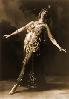 Scanty: Gertrude Hoffmann (1876-1966), created a ?