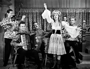 Niesen: Gertrude Niesen - He's My Guy