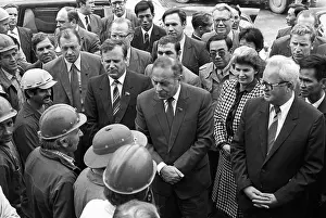 Construct: Geydar Aliyev visits Vietnam, 1983