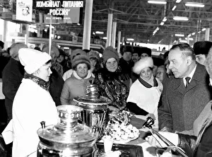 Geydar: Geydar Aliyev visits Volgograd, 1987