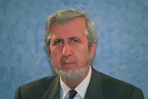 Geza: Geza Jeszenszky
