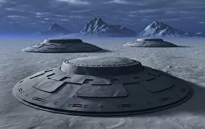 Conspiracy: Giant alien flying saucers on the ground in Antarctica