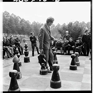Chessboard: Giant chess with concrete chessboard