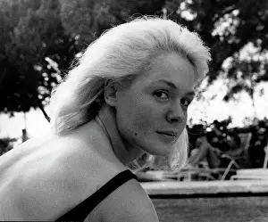 Gidget: Gidget Star Sandra Dee Dead at 62
