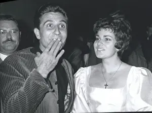 Pathe: Gilbert Becaud and Maitena, new singing star