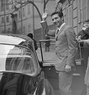 Becaud: Gilbert Becaud - singer - car