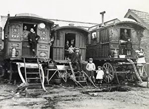 Romany: GIPSIES AND CARAVAN/30S